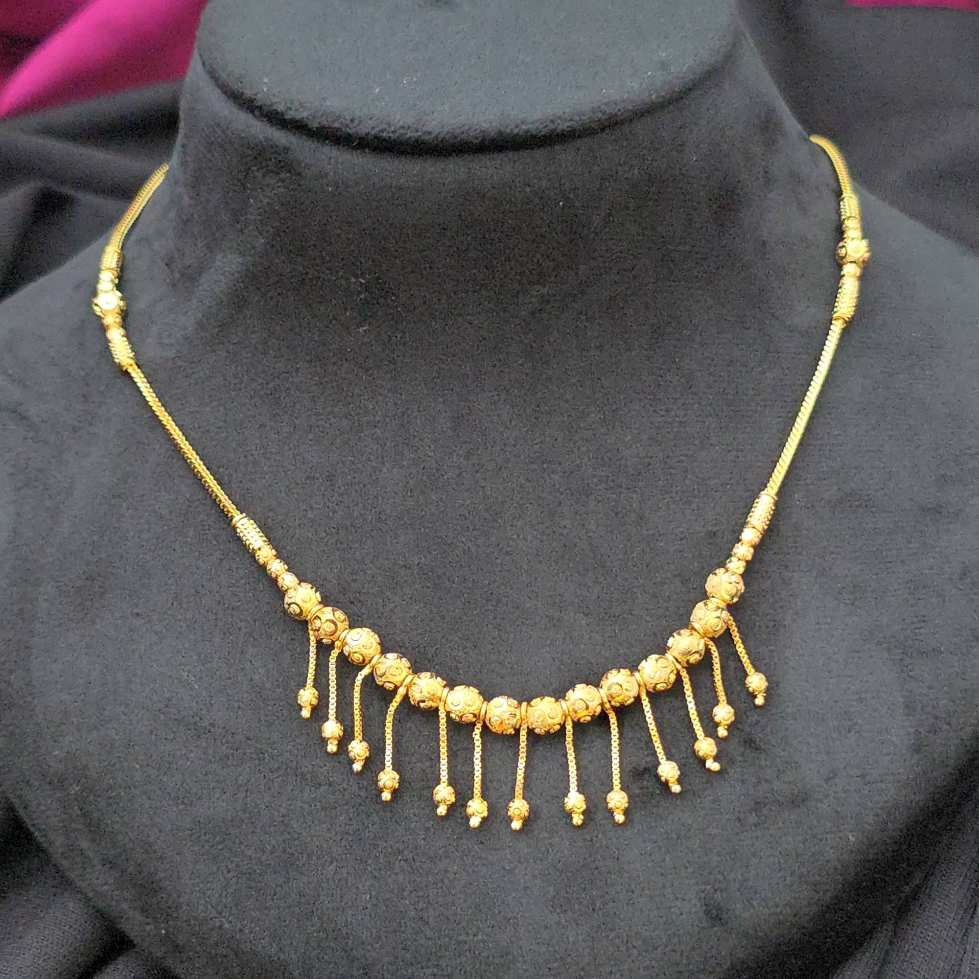 Hanging necklace 