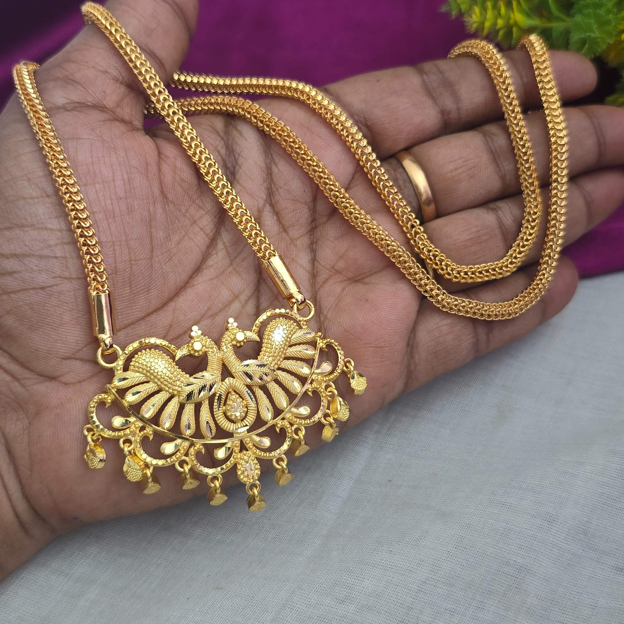 Peacock Pendant Dollarchain 32"inches 