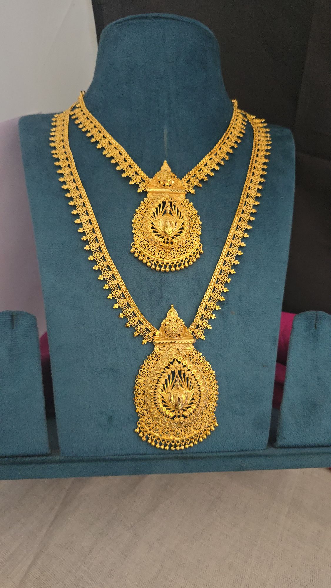 Peacock Pendant Floral Pattern Combo Real Gold Look 