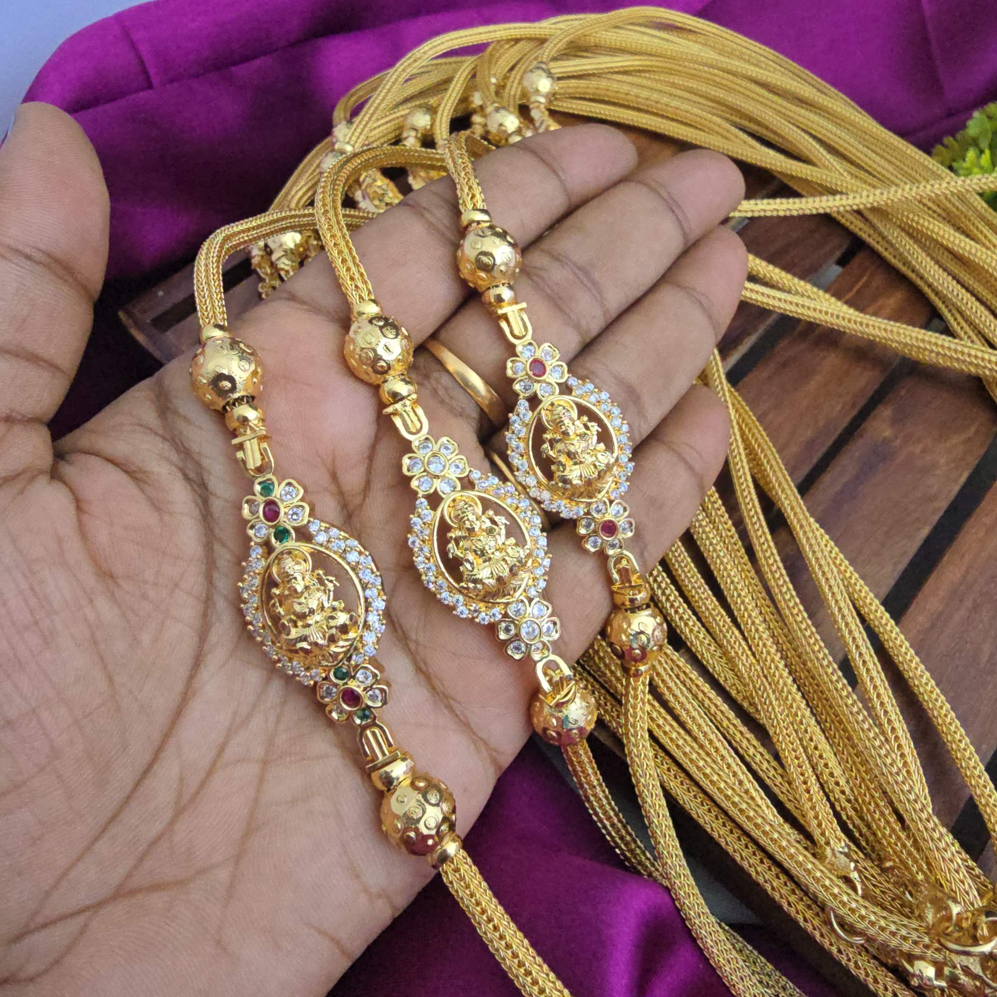 Lakshmi Mugapu Thali Kodi Collection 