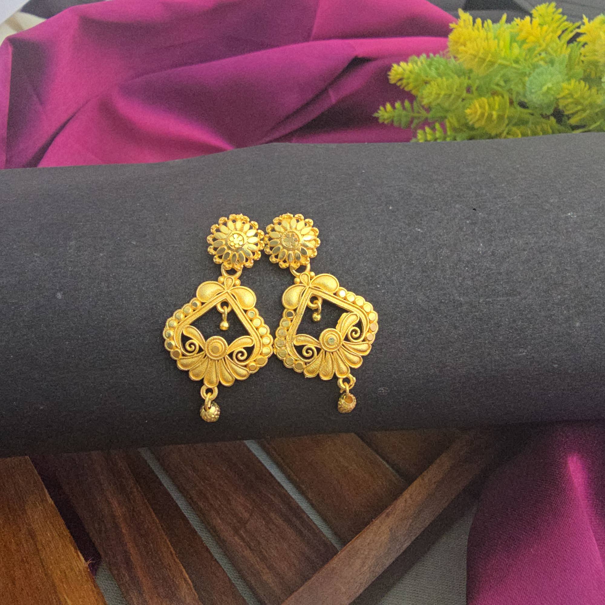 Real Gold Look Earring 
