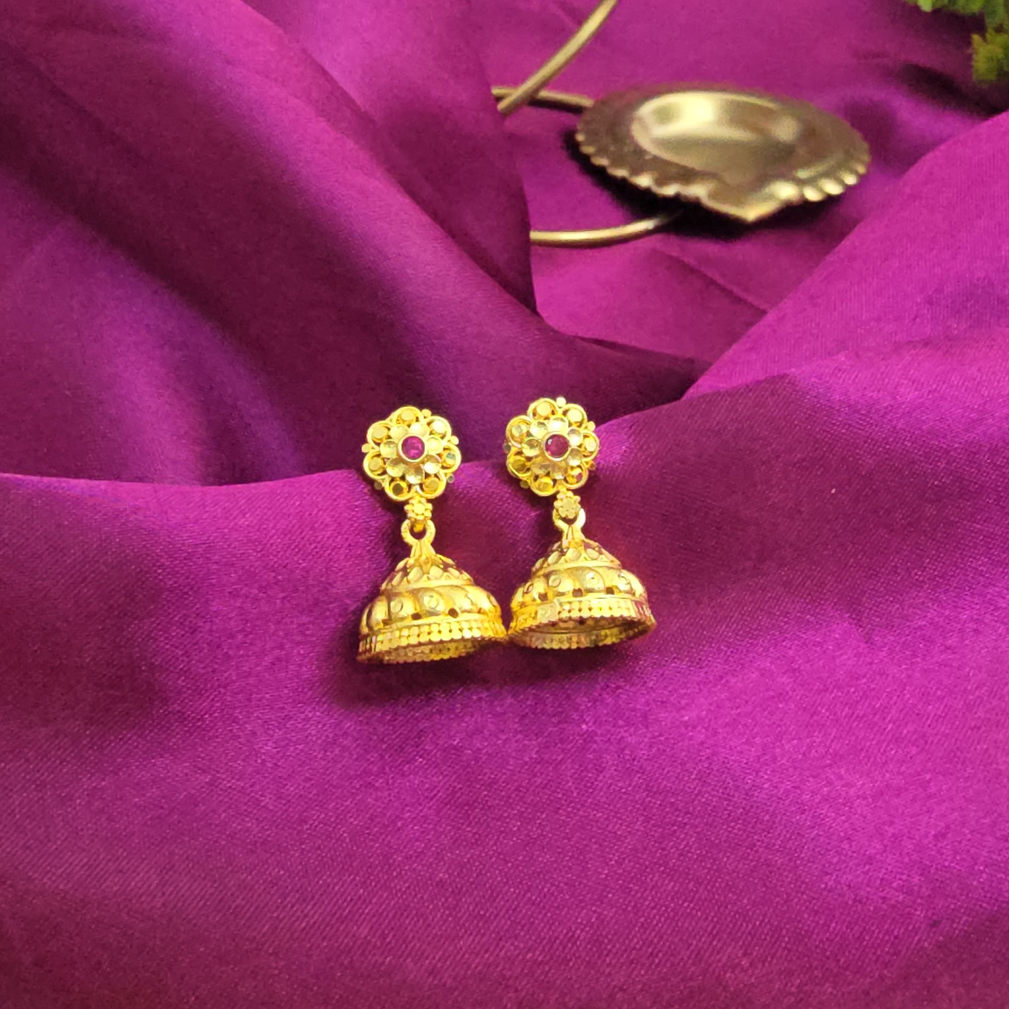 Cute Real Gold Look Jhumka 