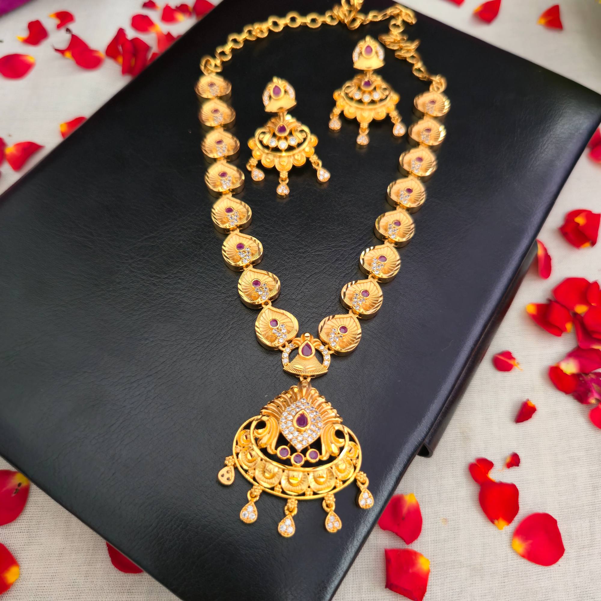 One Gram Gold Forming Necklace 