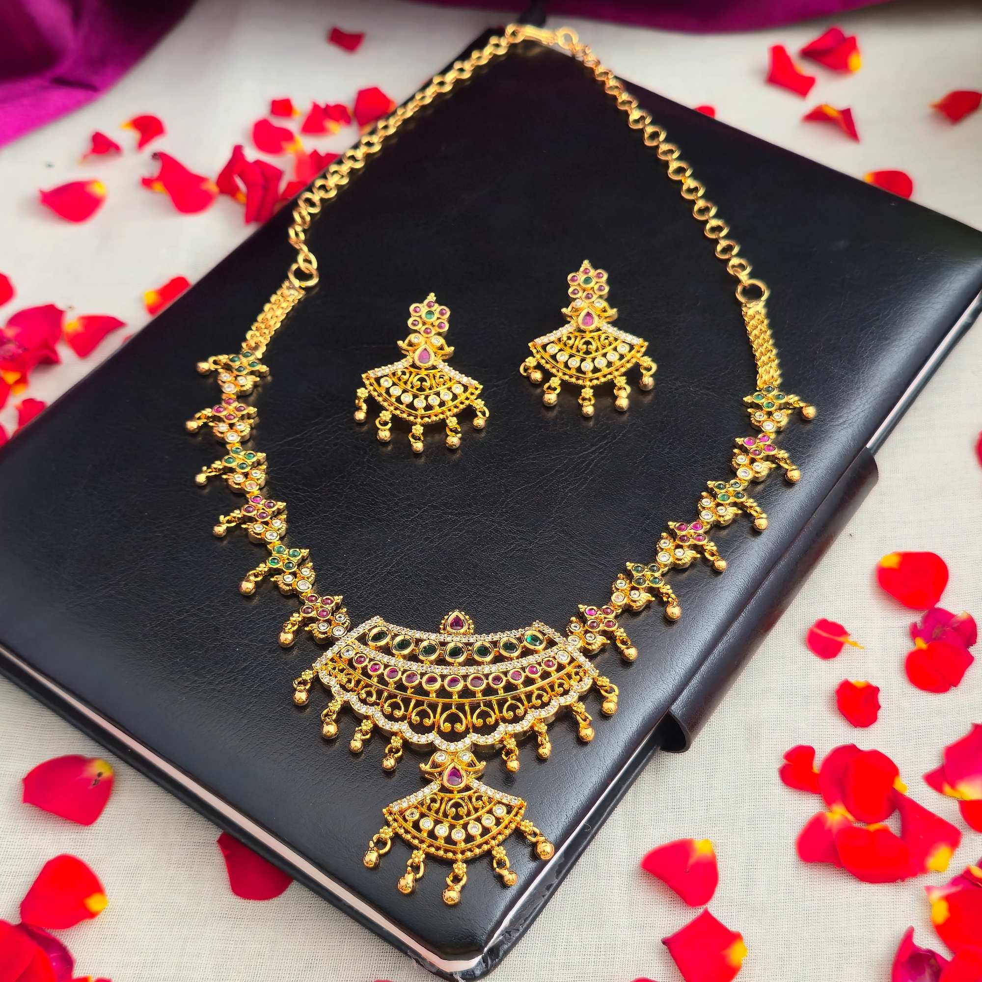Kemp Stone Gold Forming Necklace 