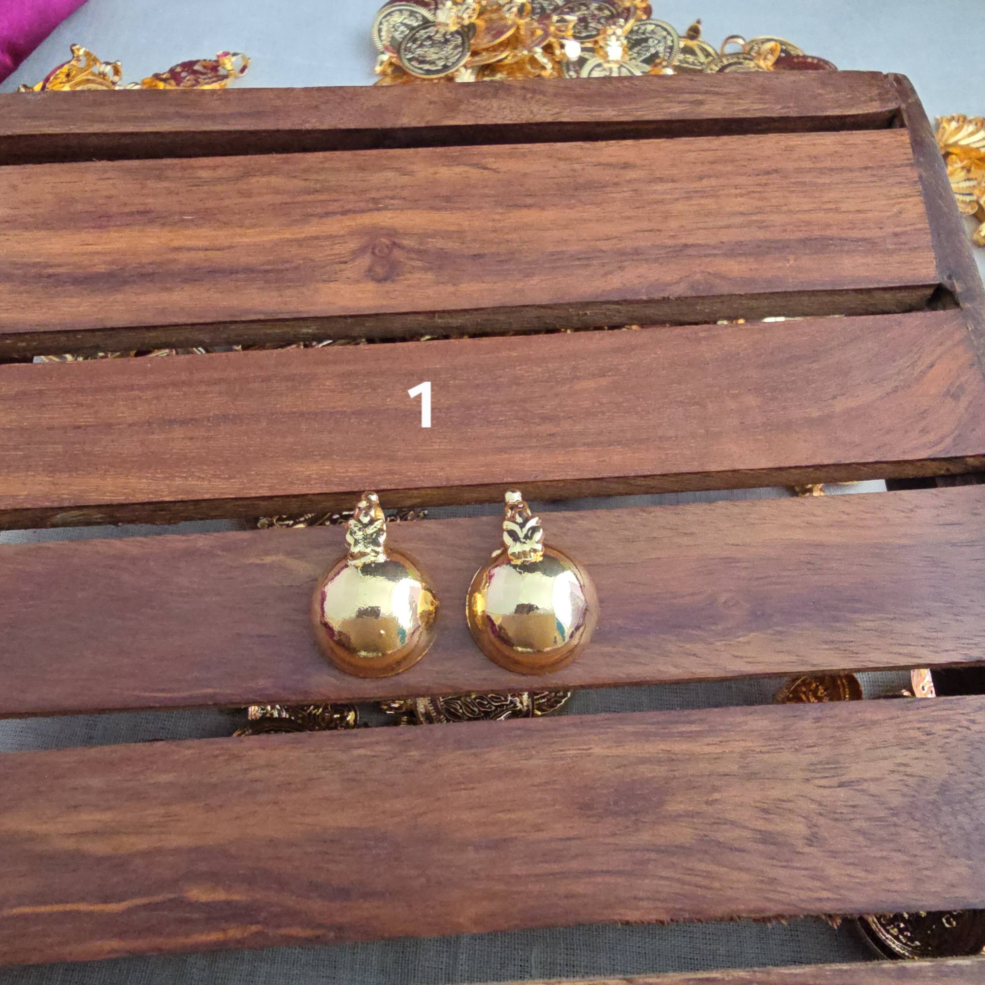 Gold Finish Thali Urukal 