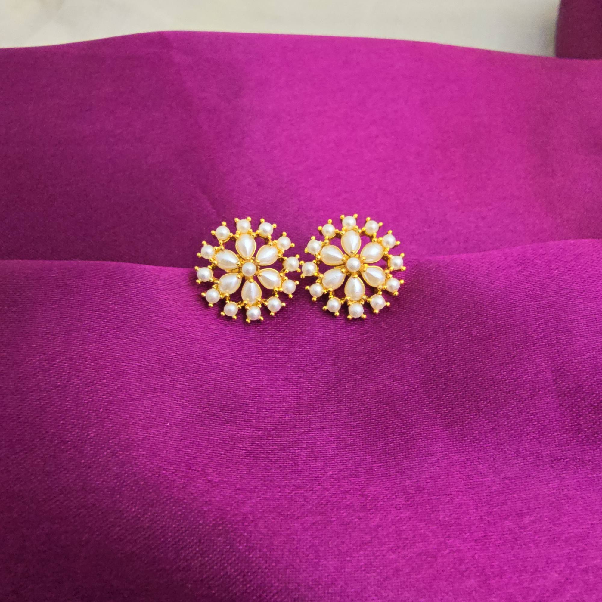 Pearl Round Stud Collection 